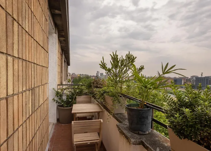 Bright With View Apartman Milánó